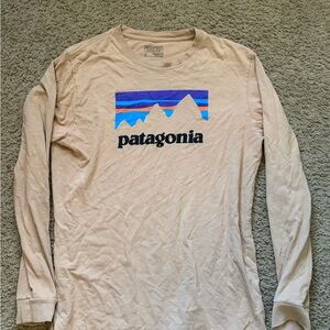 Patagonia Men's Beige Long Sleeve Tee